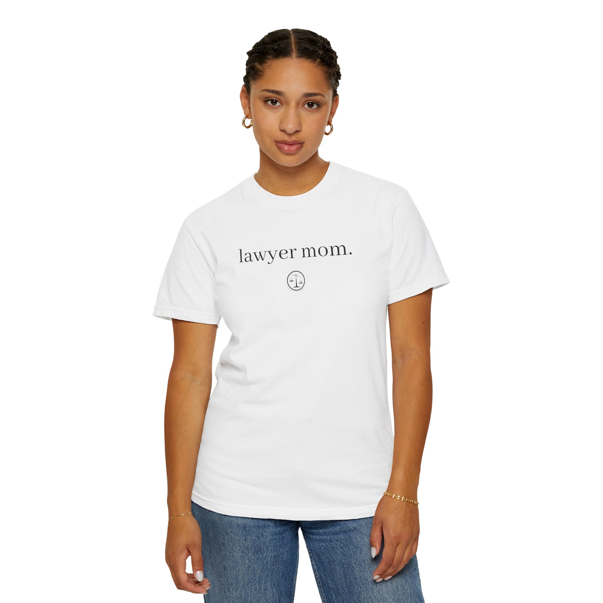 Lawyer Mom T-Shirt — Minimal Legal Mom Tee