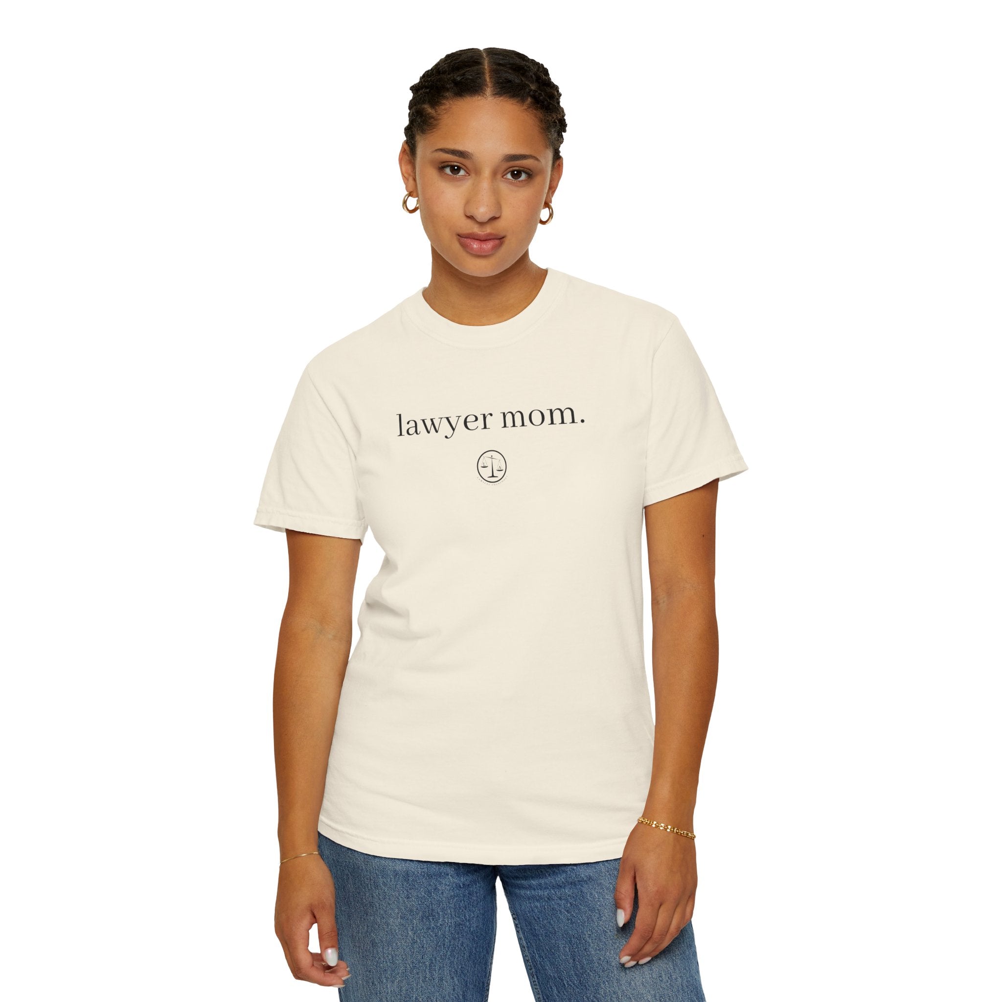 Lawyer Mom T-Shirt — Minimal Legal Mom Tee