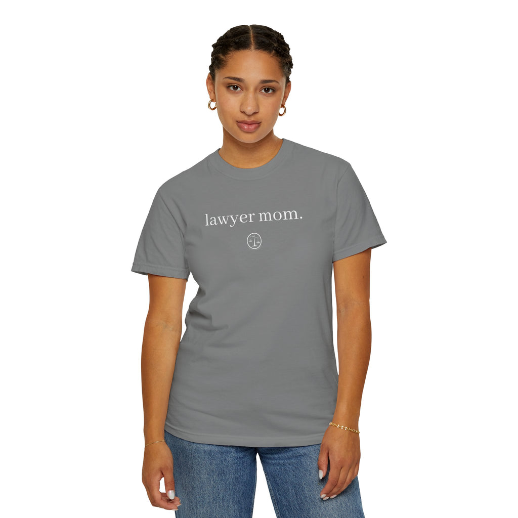 Lawyer Mom T-Shirt — Minimal Legal Mom Tee