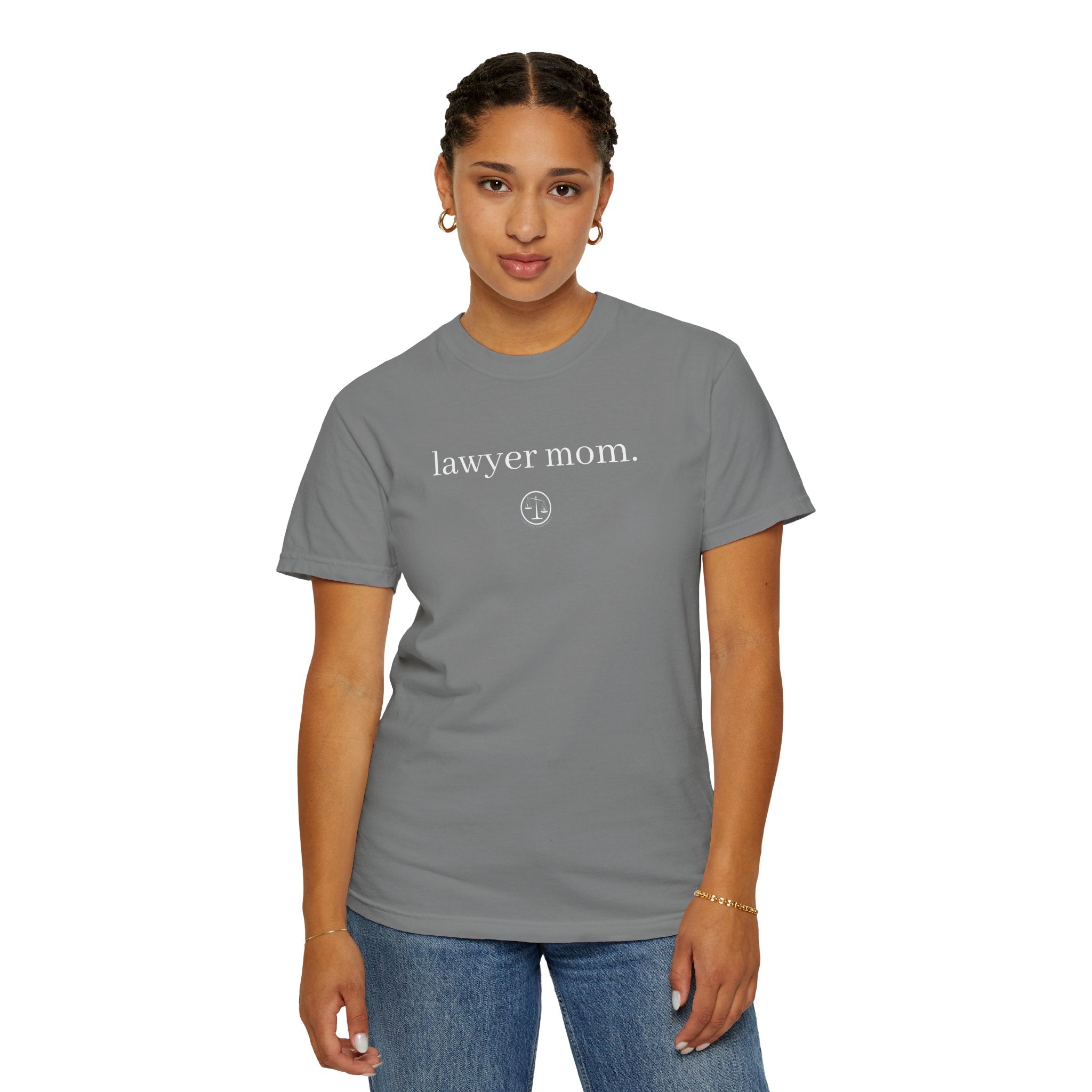 Lawyer Mom T-Shirt — Minimal Legal Mom Tee