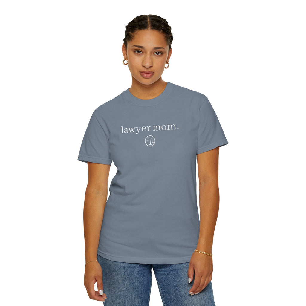 Lawyer Mom T-Shirt — Minimal Legal Mom Tee